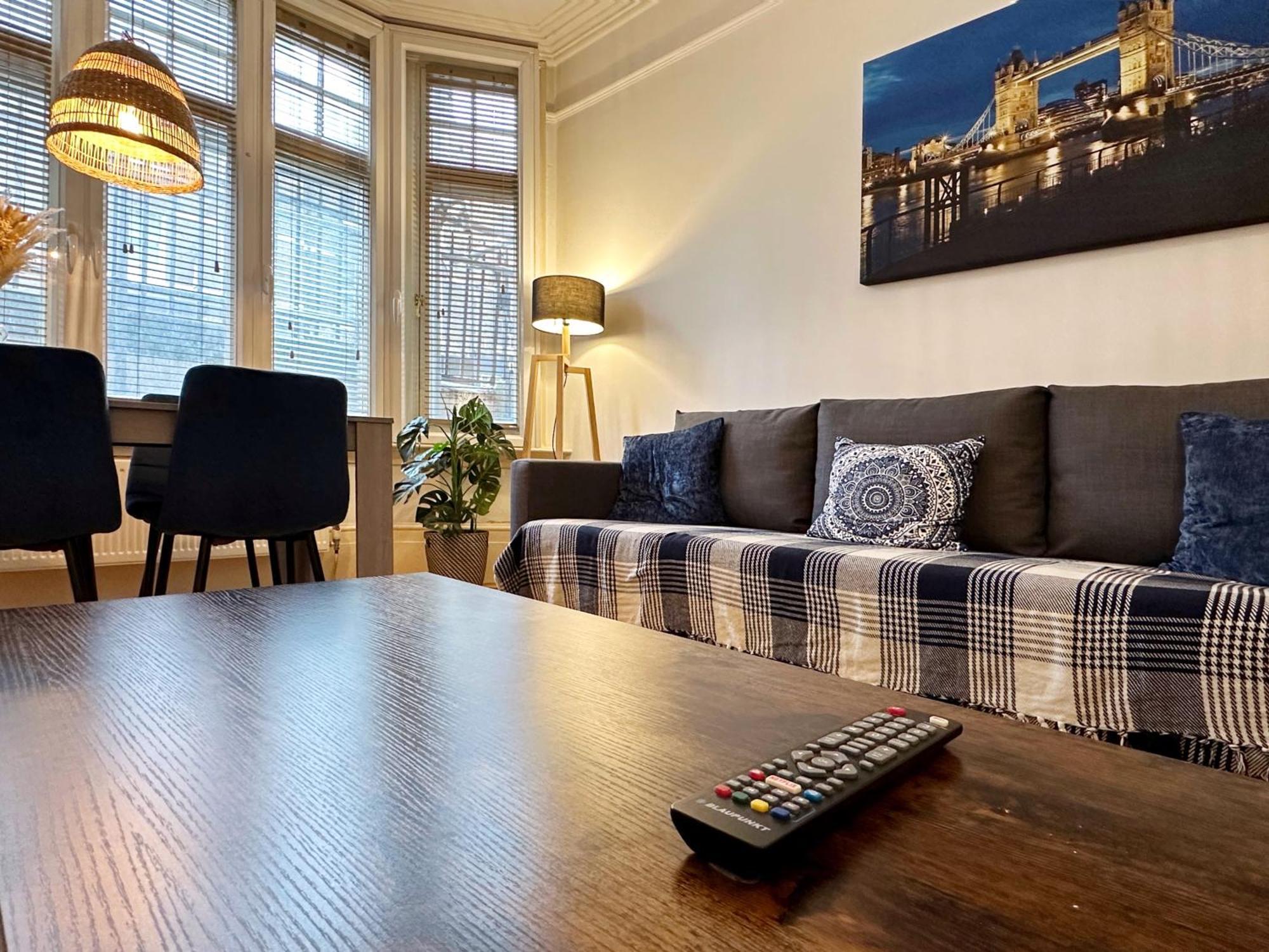 Oliver'S Place In Holborn - 2 Double Beds, 1 Sofa Bed, Great Location Apartment Londra Exterior foto